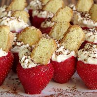 Tiramisu Stuffed Strawberries