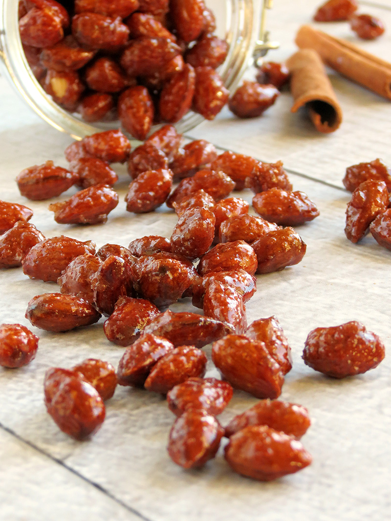 Easy to Make Honey Cinnamon Roasted Almonds | YummyAddiction.com