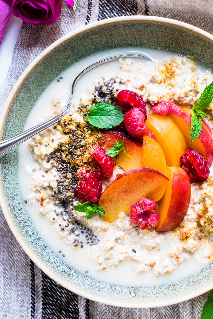 24 Light Breakfast Ideas To Start Your Day Off Right! #breakfast #healthy | yummyaddiction.com