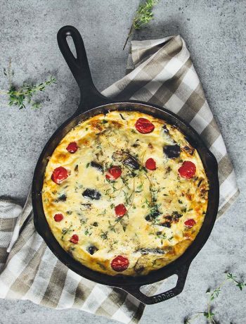 This Eggplant Breakfast Frittata also features tomatoes, potato, and cheddar cheese. A perfect weekend breakfast to pump your body with energy for the day! | yummyaddiction.com