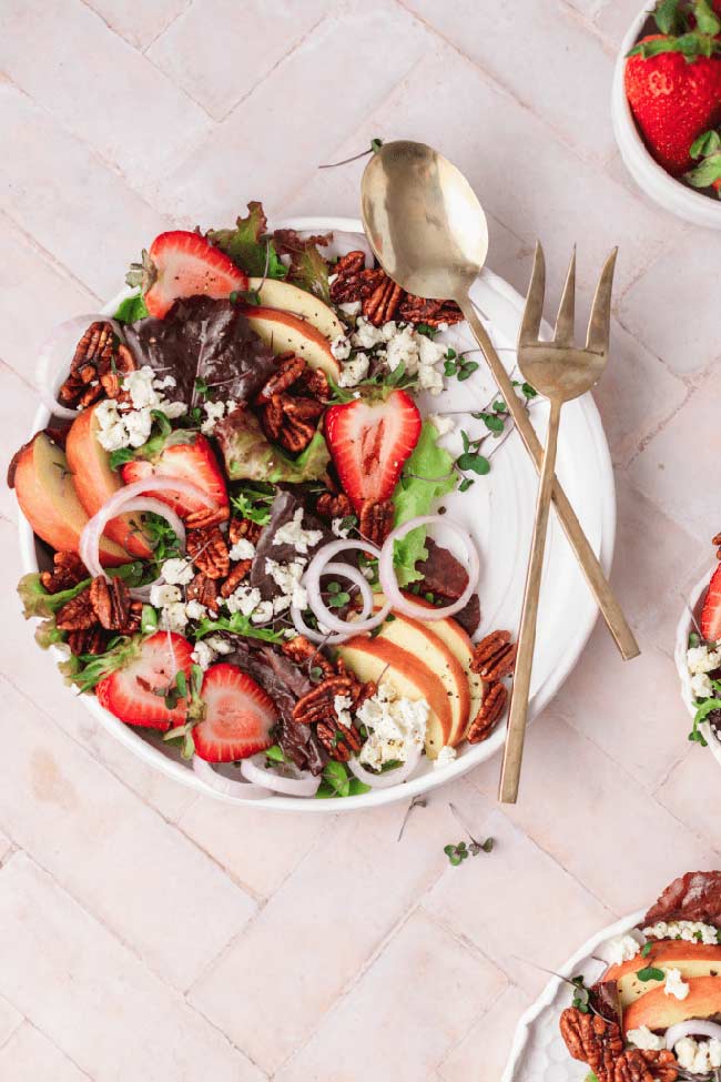 Summer Salad with Goat Cheese and Lemon Vinaigrette