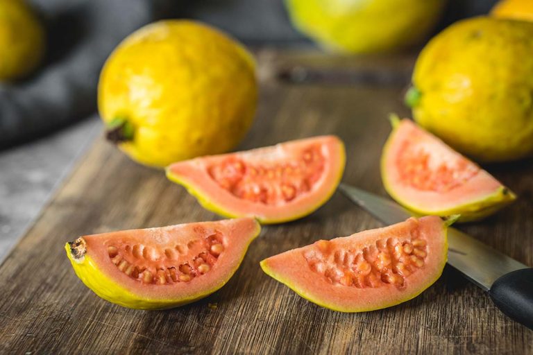 What is guava and how to eat it yummy addiction