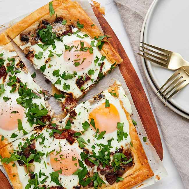 Puff Pastry Breakfast Tart with Bacon and Eggs